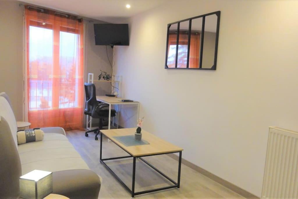 Le Belvedere Dernier Etage Avec Terrasse Wifi Fibre Apartment ตาร์บ ภายนอก รูปภาพ